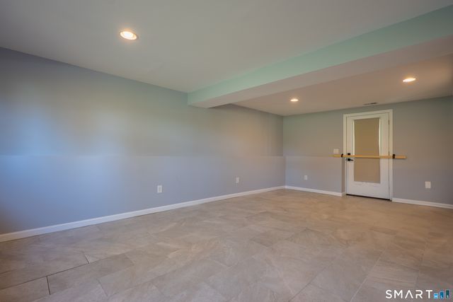 825 Maple Hill Road, Naugatuck, CT 06770