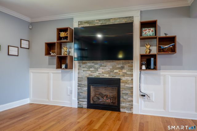 825 Maple Hill Road, Naugatuck, CT 06770