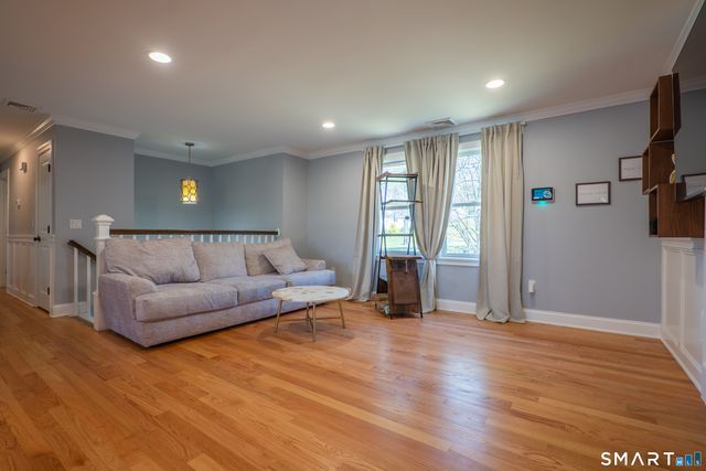 825 Maple Hill Road, Naugatuck, CT 06770