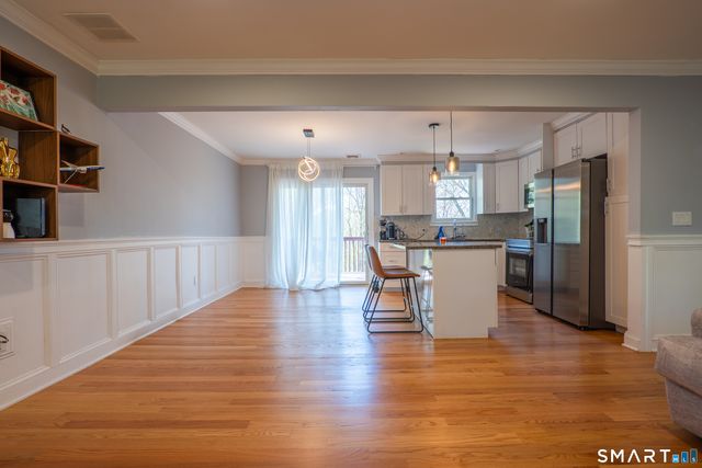 825 Maple Hill Road, Naugatuck, CT 06770