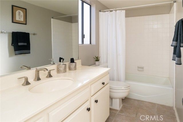 16425 Martin Lane, Huntington Beach, CA 92649