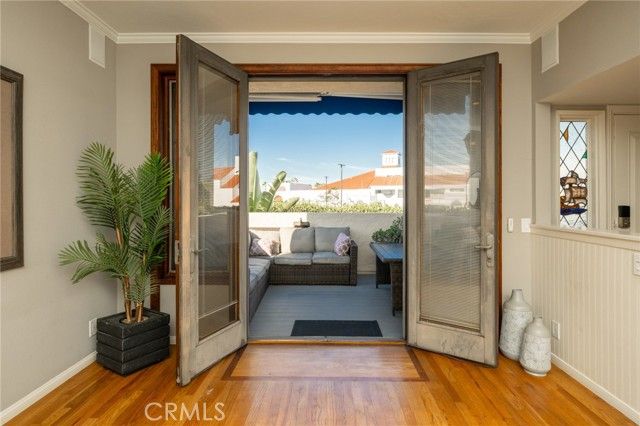 16425 Martin Lane, Huntington Beach, CA 92649