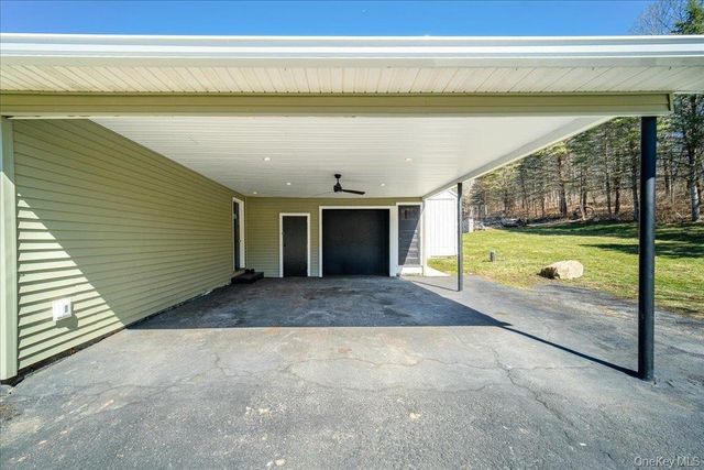 1548 State Route 32, Wallkill, NY 12589