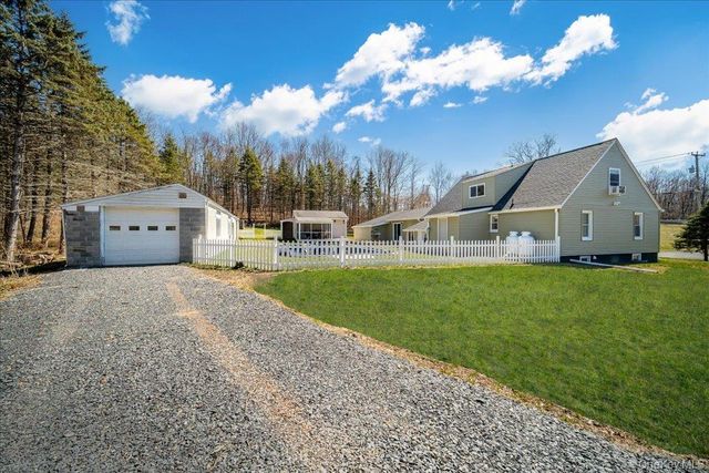 1548 State Route 32, Wallkill, NY 12589