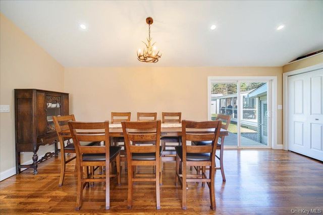 1548 State Route 32, Wallkill, NY 12589