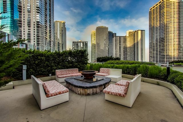 225 N Columbus Drive 6509, Chicago, IL 60601