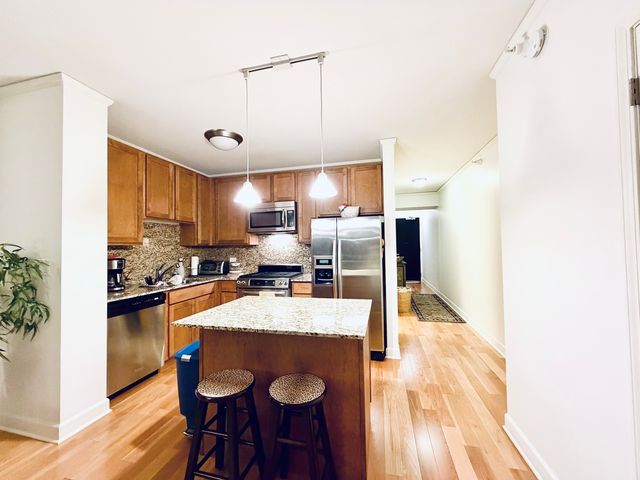 225 N Columbus Drive 6509, Chicago, IL 60601