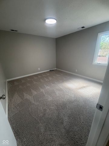 635 Cobblestone Road, Avon, IN 46123