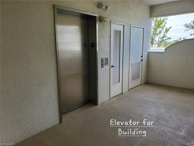 11041 Gulf Reflections DR # 204, Fort Myers, FL 33908