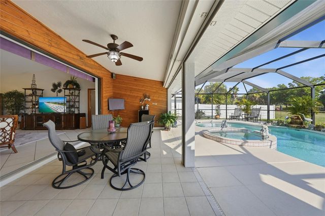 36 PINEHURST COURT, Rotonda West, FL 33947