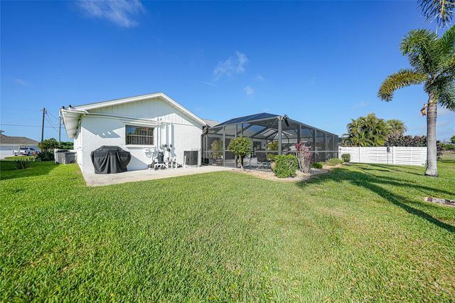 36 PINEHURST COURT, Rotonda West, FL 33947