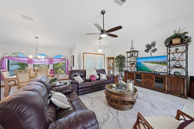 36 PINEHURST COURT, Rotonda West, FL 33947