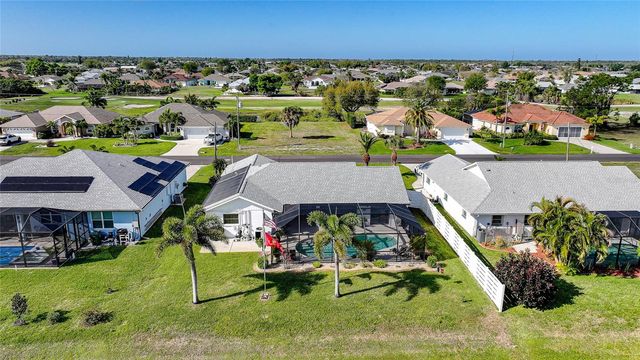 36 PINEHURST COURT, Rotonda West, FL 33947