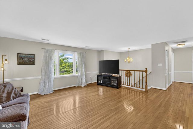 7074 GRAYS MILL RD, Warrenton, VA 20187