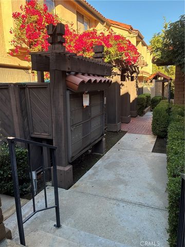 427 E. Mission Road 44, Alhambra, CA 91801