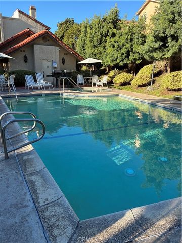 427 E. Mission Road 44, Alhambra, CA 91801