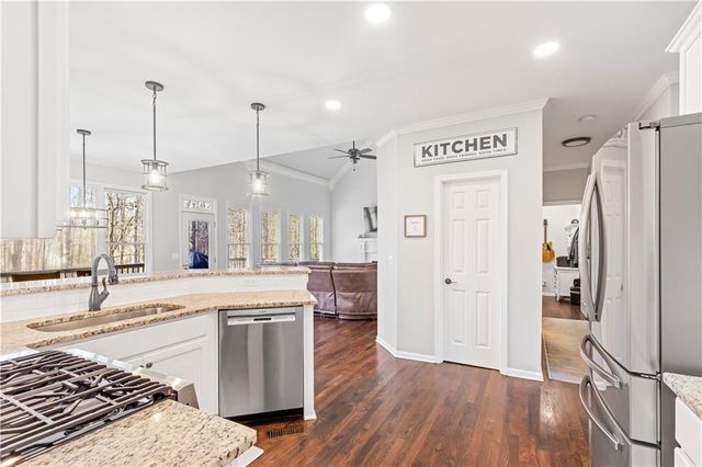 4135 Dream Catcher Drive, Woodstock, GA 30189