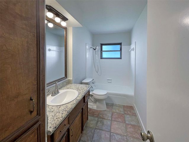 5108 Halbert Drive, Pearland, TX 77581