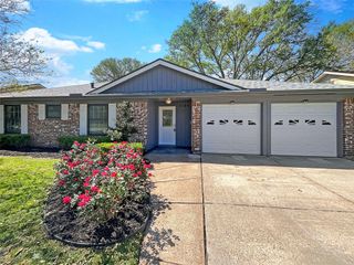 5108 Halbert Drive, Pearland, TX 77581