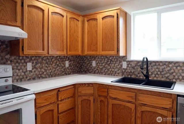 1226 Dewey Drive, Coupeville, WA 98239