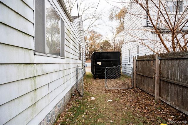 21034 Audrey Avenue, Warren, MI 48091