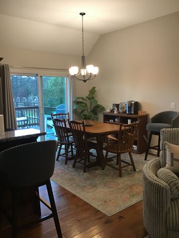 8960 New Chapel Rd, Springfield, TN 37172