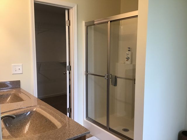 8960 New Chapel Rd, Springfield, TN 37172