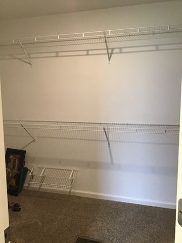 8960 New Chapel Rd, Springfield, TN 37172