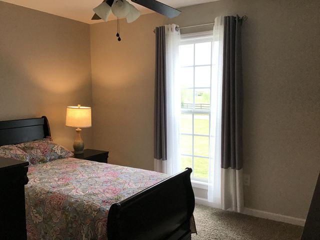 8960 New Chapel Rd, Springfield, TN 37172