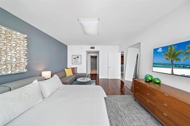 1331 Brickell Bay Drive 3705, Miami, FL 33131