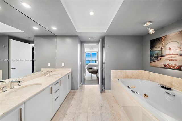 1331 Brickell Bay Drive 3705, Miami, FL 33131