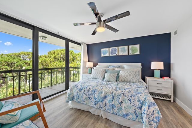 2201 Marina Isle Way, Jupiter, FL 33477