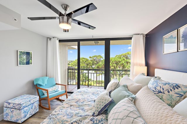 2201 Marina Isle Way, Jupiter, FL 33477