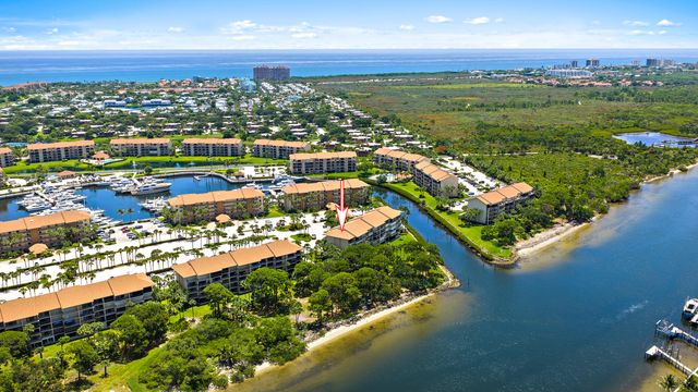 2201 Marina Isle Way, Jupiter, FL 33477