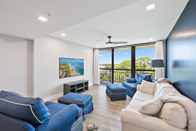 2201 Marina Isle Way, Jupiter, FL 33477