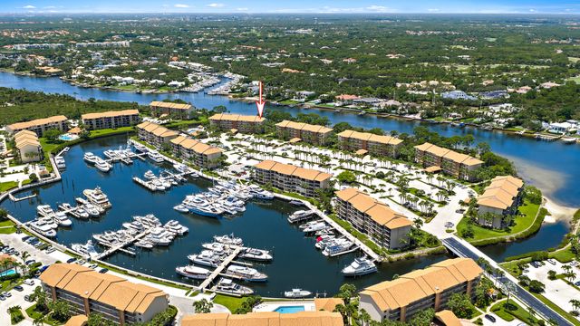 2201 Marina Isle Way, Jupiter, FL 33477