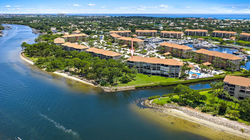 2201 Marina Isle Way, Jupiter, FL 33477