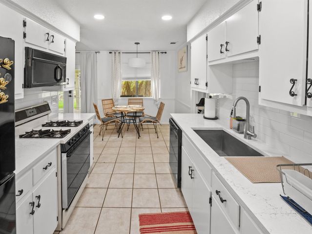 512 Mulberry DR, Austin, TX 78745