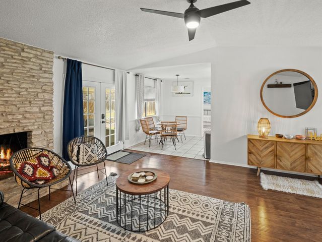 512 Mulberry DR, Austin, TX 78745