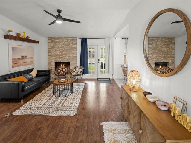 512 Mulberry DR, Austin, TX 78745