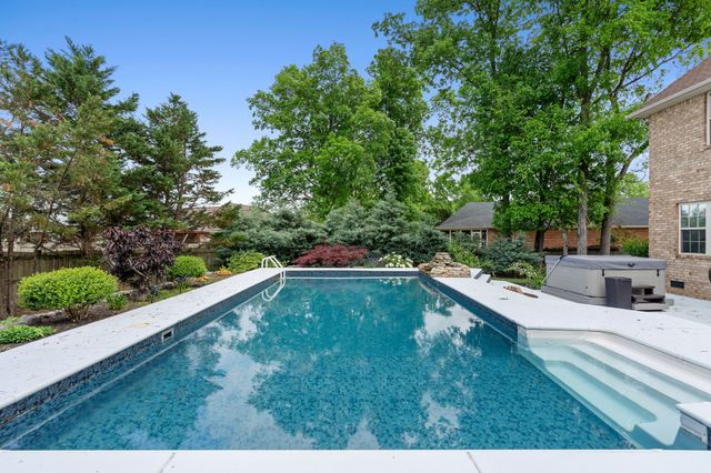 4723 Garcia Blvd, Murfreesboro, TN 37128