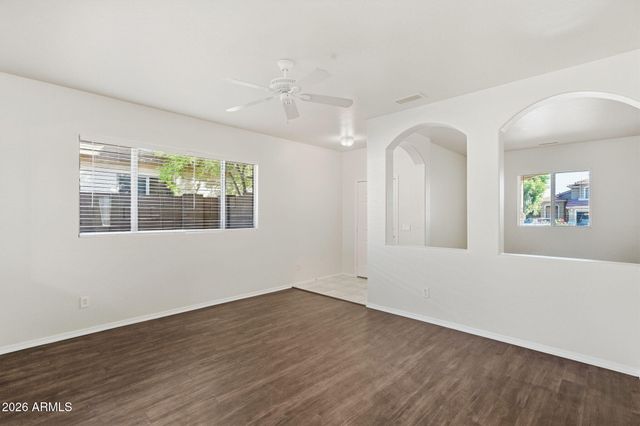 11179 W ALMERIA Road, Avondale, AZ 85392