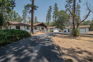 3388 McMartin Lane, Central Point, OR 97502