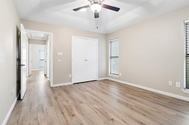 6004 Twinhill Drive, Arlington, TX 76016