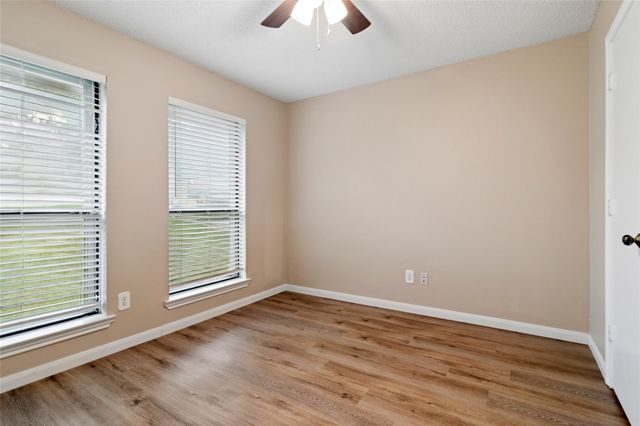 6004 Twinhill Drive, Arlington, TX 76016