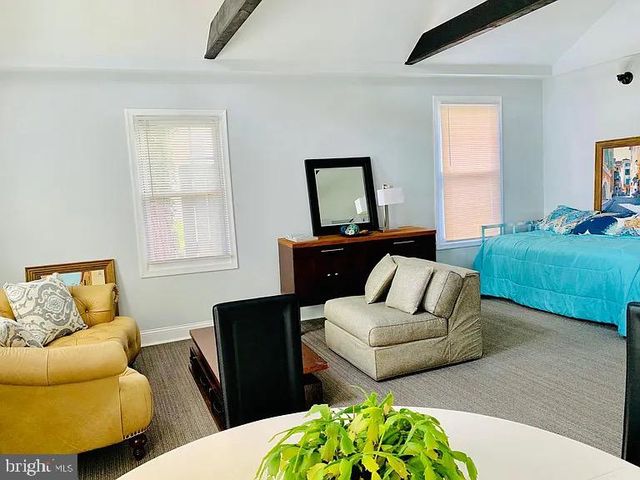 1829 COLUMBIA PIKE, Arlington, VA 22204