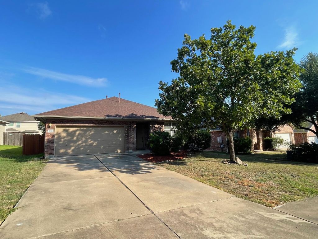 132 Oxford DR, Kyle, TX 78640