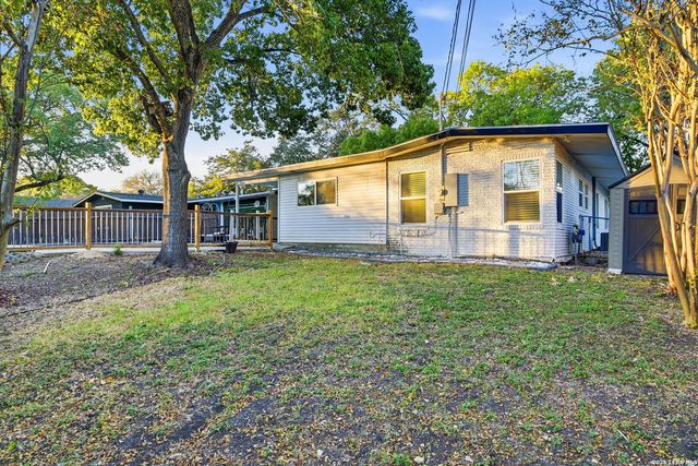 2822 Knight Robin Dr, San Antonio, TX 78209