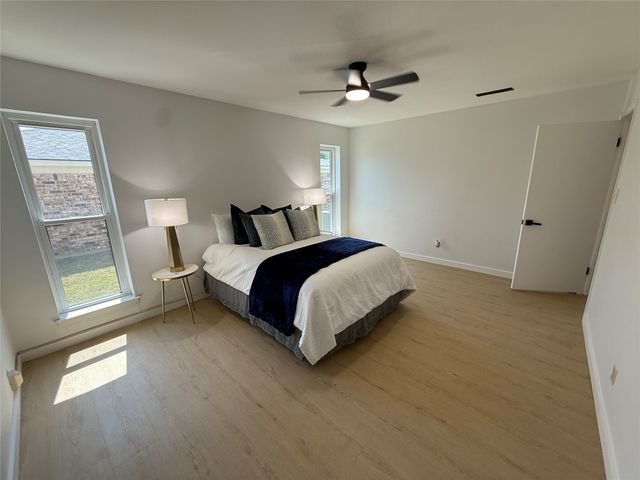 1413 Lamplighter Lane, Edgecliff Village, TX 76134