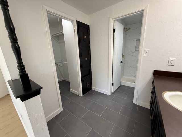 1413 Lamplighter Lane, Edgecliff Village, TX 76134